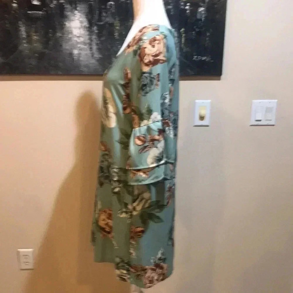 Belongsci Floral V-Neck Bell Sleeve A-Line Mini Dress Size Small - Picture 4 of 11